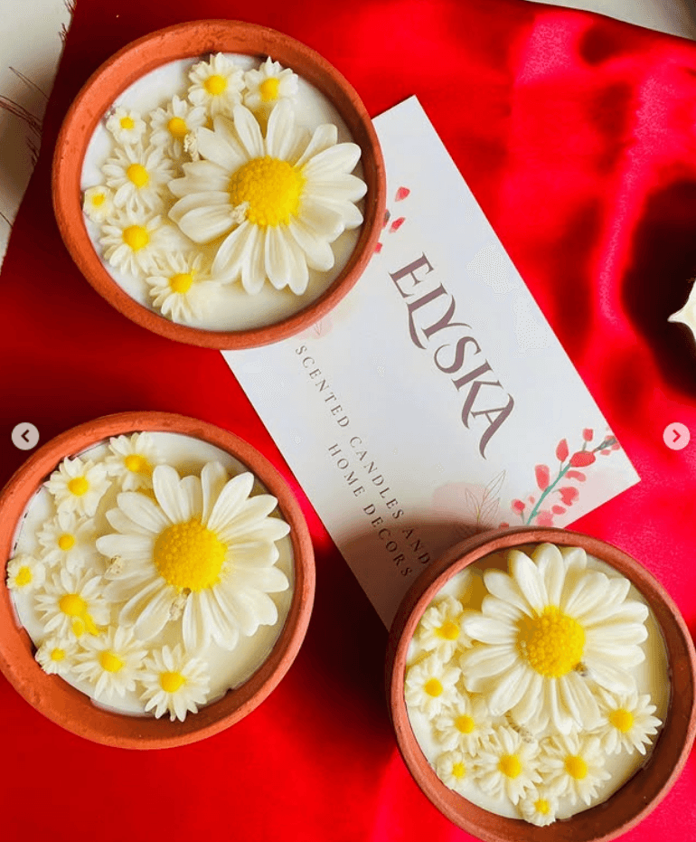 Daisy Terracotta Candle